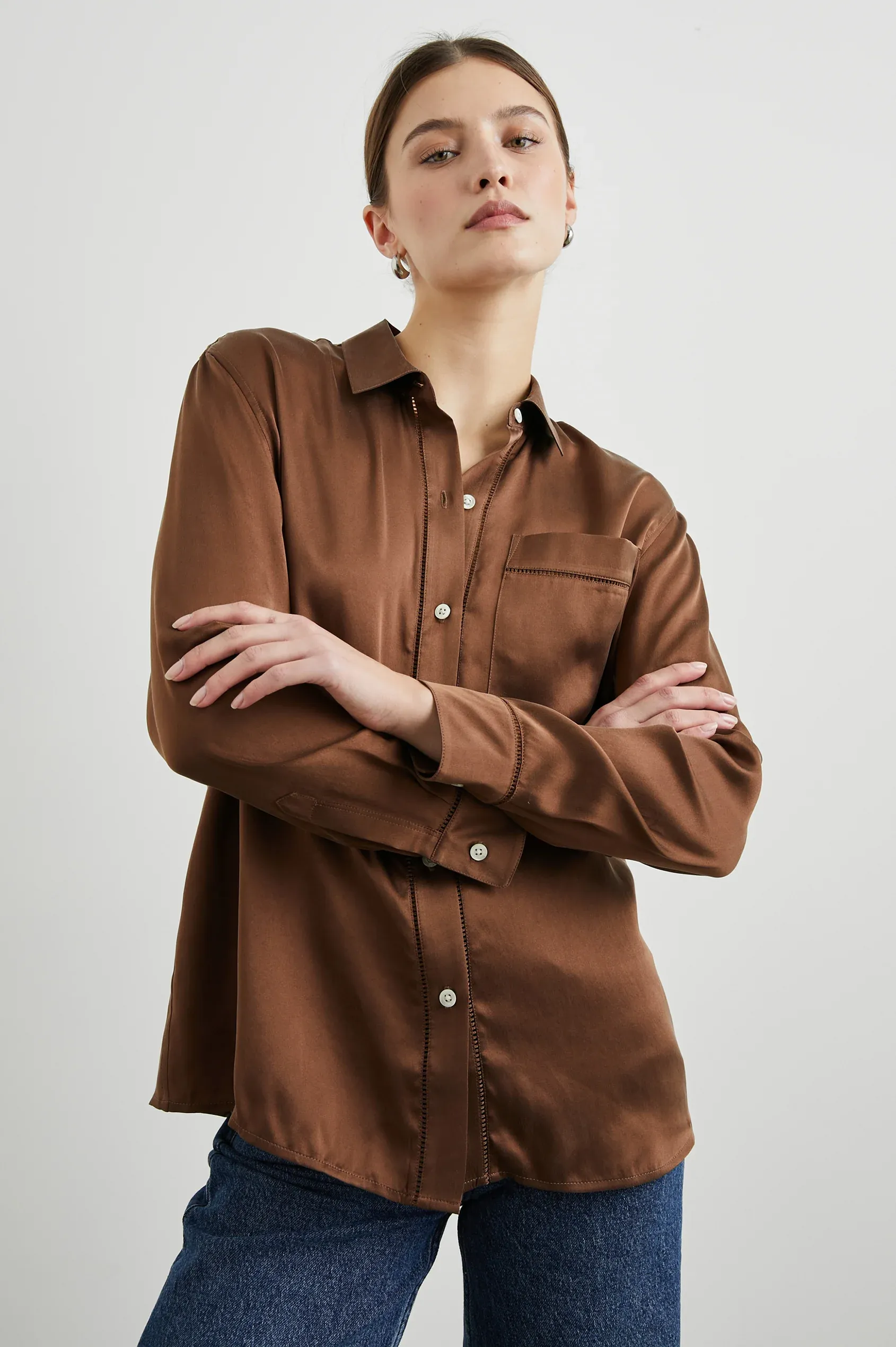 922-521A-5753e Rails  Oak shirt