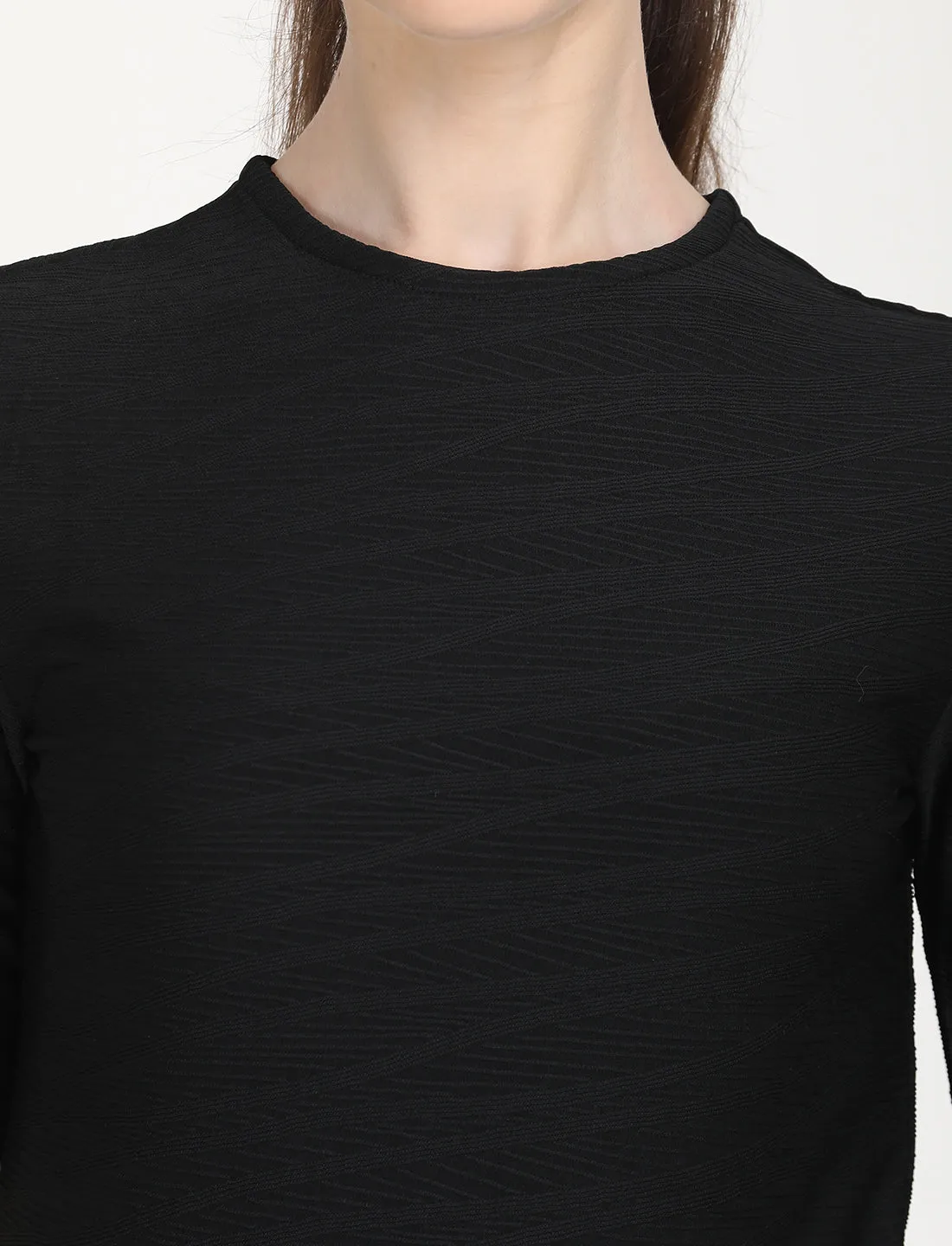 Women's Solid Black Round Neck Sweater